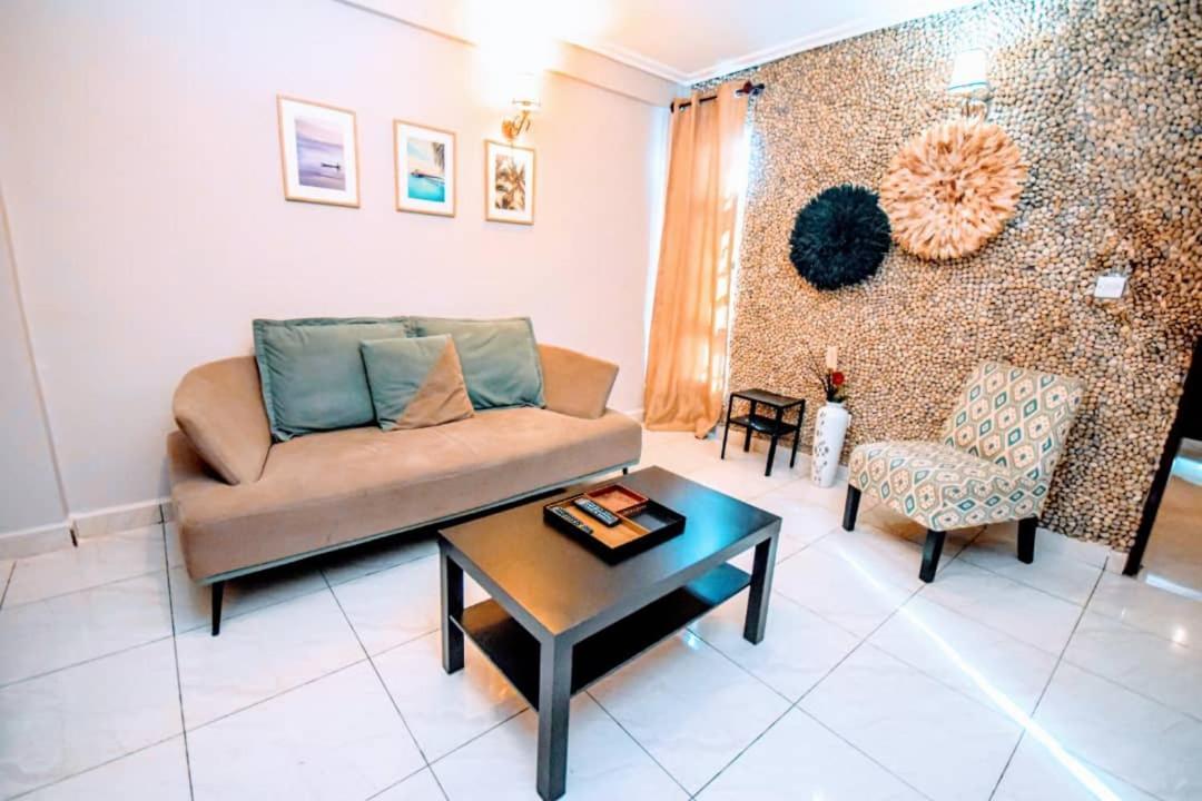 Stone House - Makepe, Douala Aparthotel Екстериор снимка