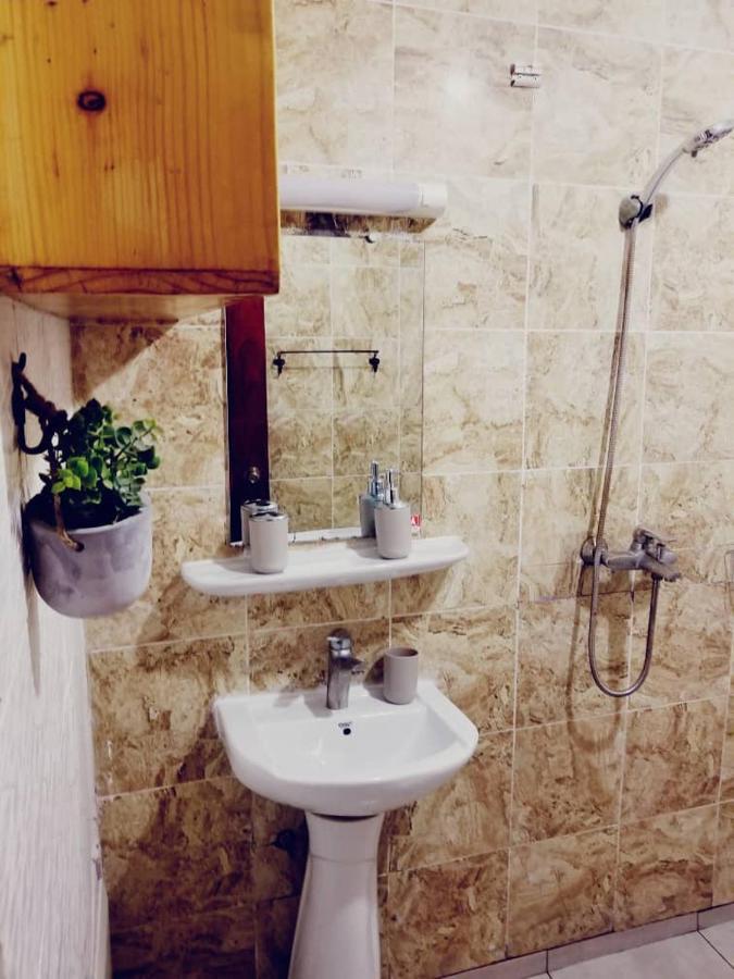 Stone House - Makepe, Douala Aparthotel Екстериор снимка