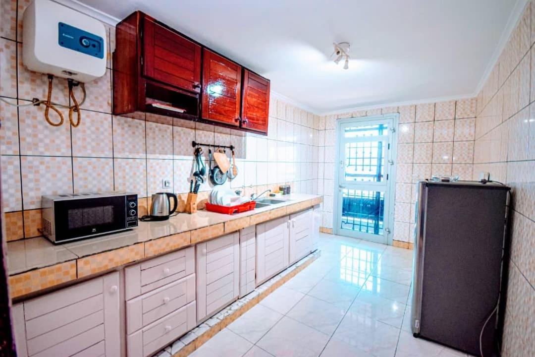 Stone House - Makepe, Douala Aparthotel Екстериор снимка