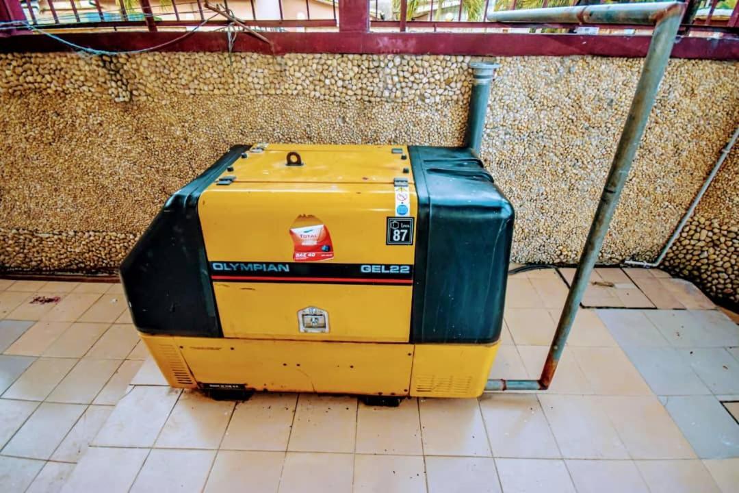 Stone House - Makepe, Douala Aparthotel Екстериор снимка