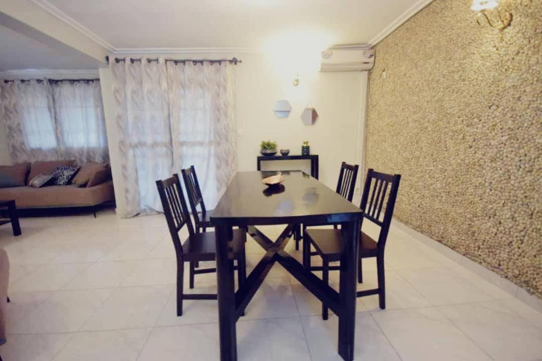 Stone House - Makepe, Douala Aparthotel Екстериор снимка
