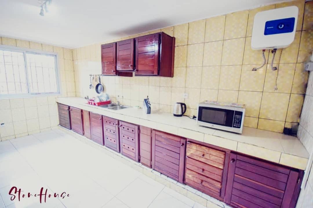 Stone House - Makepe, Douala Aparthotel Екстериор снимка